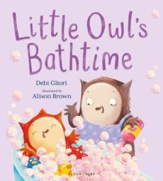 Little owl's bathtime